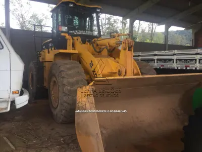 LOTE 007 - PÁ CARREGADEIRA XGMA, MODELO XG958, ano e modelo 2013