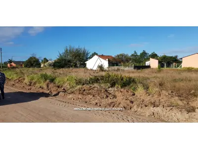 LOTE 001 - Terreno Urbano, na Praia Paraíso, Lote 17 Quadra 61, em Torres/RS
