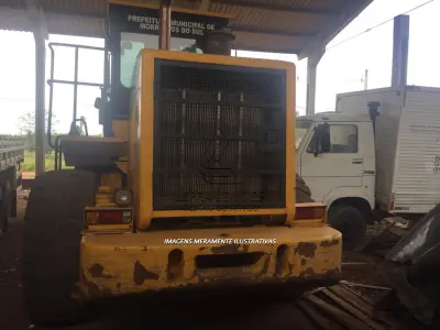 LOTE 007 - PÁ CARREGADEIRA XGMA, MODELO XG958, ano e modelo 2013