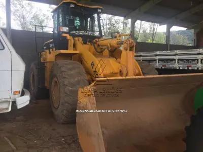 LOTE 007 - PÁ CARREGADEIRA XGMA, MODELO XG958, ano e modelo 2013