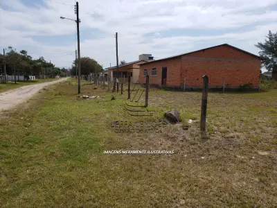LOTE 001 - Terreno Urbano localizado na Praia Azul, lote 01 da quadra 25, em Arroio do Sal/RS