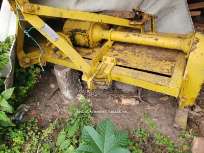 LOTE 007 - UMA ENXADA ROTATIVA, MARCA MEC-RUL