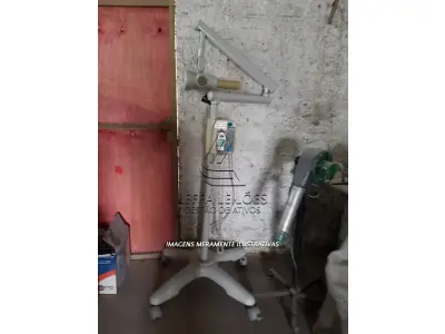 LOTE 005 - UM APARELHO DE RAIO-X, MARCA GNATUS TIMEX 70C