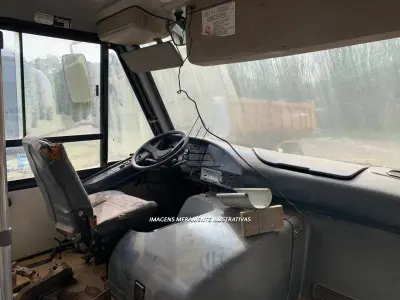 LOTE 009 - MICROONIBUS AGRALE MPOLO SENIOR GVD, placas IIT-0061, diesel, ano e modelo 1999, cor branca.