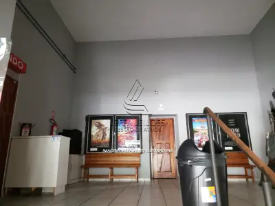 LOTE 003 - Loja nº 81 (Cinema) do Capão da Canoa Shopping, na avenida paraguassu, esquina com a Rua Andira, em Capão da Canoa/RS