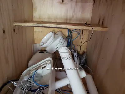 LOTE 010 - Cadeira Odontológica