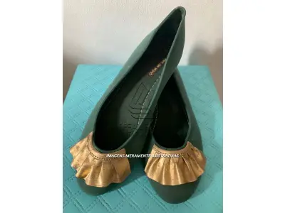 LOTE 001 - 200 PARES DE SAPATILHAS – DIVERSAS CORES, MODELOS E TAMANHOS