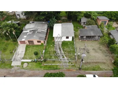 LOTE 001 - Terreno Urbano, com benfeitorias, na Rua Mario Dalpiaz, nº 130, na Vila São João, em Torres/RS