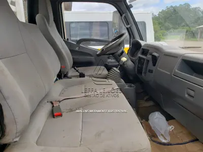 LOTE 009 - CAMINHÃO FOTON AUMARK 1009T, a diesel, ano e modelo 2015