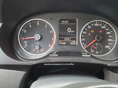 LOTE 001 - VEÍCULO VW/NOVO FOX HL MD, PLACAS IXD-5117, VERMELHO, ANO E MODELO 2016, ÚNICO DONO