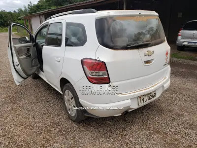 LOTE 004 - AUTOMÓVEL CHEVROLET, SPIN 1.8 L MT LTZ, ano de fabricação/modelo 2013/2014