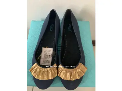 LOTE 001 - 200 PARES DE SAPATILHAS – DIVERSAS CORES, MODELOS E TAMANHOS