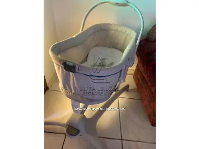 LOTE 001 - Berço portátil Chicco baby hung 4 in 1 glacial