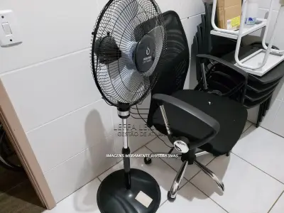 LOTE 009 - Eletrônicos e Eletrodomésticos - Geladeiras, TVs, ventiladores, tanque, entre outros