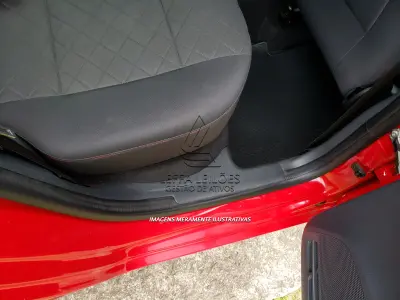 LOTE 001 - VEÍCULO VW/NOVO FOX HL MD, PLACAS IXD-5117, VERMELHO, ANO E MODELO 2016, ÚNICO DONO