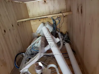 LOTE 010 - Cadeira Odontológica