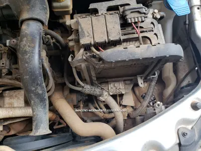 LOTE 003 - UM AUTOMÓVEL GOL 1.0 WOLKSWAGEM, ano/modelo 2009/2010