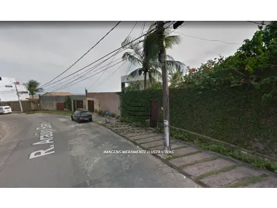 LOTE 001 - UMA CASA RESIDENCIAL, localizada na Rua Araújo Bastos, nº 126, Pitaçu, Salvador/Bahia