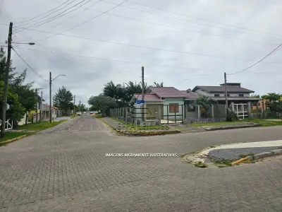 LOTE 001 - Um Imóvel Localizado na Praia Noiva do Mar em Xangrilá RS