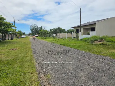 LOTE 003 - Um Terreno Urbano, Lote 14 Quadra 08, no Balneário Perola, em Arroio do Sal RS