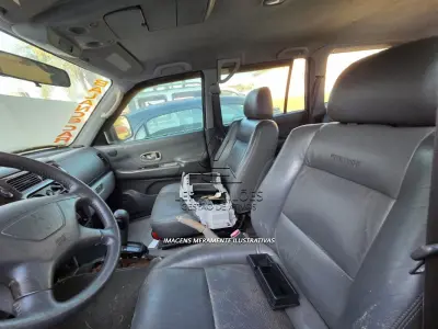 LOTE 001 - :I/MMC PAJERO SP. 4X4 SE, PLACAS IKQ1317, ANO/MODELO 2002, COR  PRATA, RENAVAM 781502578.