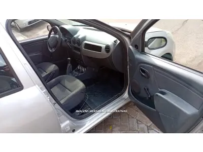 LOTE 002 - VEÍCULO RENAULT/SANDERO AUT 10 16V, PLACAS MFR-0C34, ANO 2008, MODELO 2009, COR PRATA, ÁLCOOL/GASOLINA, RENAVAM 971521859, CHASSI 93YBSRORH9J100005