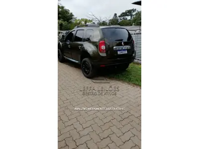 LOTE 001 - VEÍCULO RENAULT/DUSTER 1.6 E 4X2, PLACAS IUW-6G15, ANO 2013, MODELO 2014, COR VERDE, ÁLCOOL/GASOLINA, RENAVAM 586889973, CHASSI 93YHSR7P5EJ921727