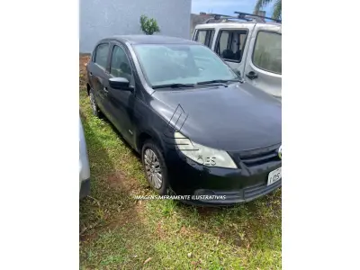 LOTE 001 - Um veículo VW/Gol, Placas IQS 2139, ano e modelo 2010, cor preta, flex, Renavam 00203766156, chassi 9BWAA05U2AT245725.