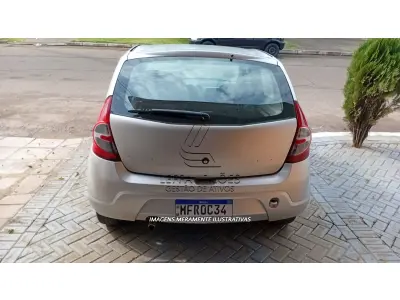 LOTE 002 - VEÍCULO RENAULT/SANDERO AUT 10 16V, PLACAS MFR-0C34, ANO 2008, MODELO 2009, COR PRATA, ÁLCOOL/GASOLINA, RENAVAM 971521859, CHASSI 93YBSRORH9J100005