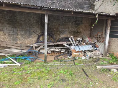 LOTE 011 - SUCATAS DE FERRO