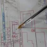 UM TERRENO COM EDIFICAÇÃO, MEDINDO 1200M² (40MX30M), NA RUA JOÃO BORGES DELFINO, SANTO ANJO DA GUARDA, ÀS MARGENS DA BR-101, TRÊS CACHOEIRAS/RS.