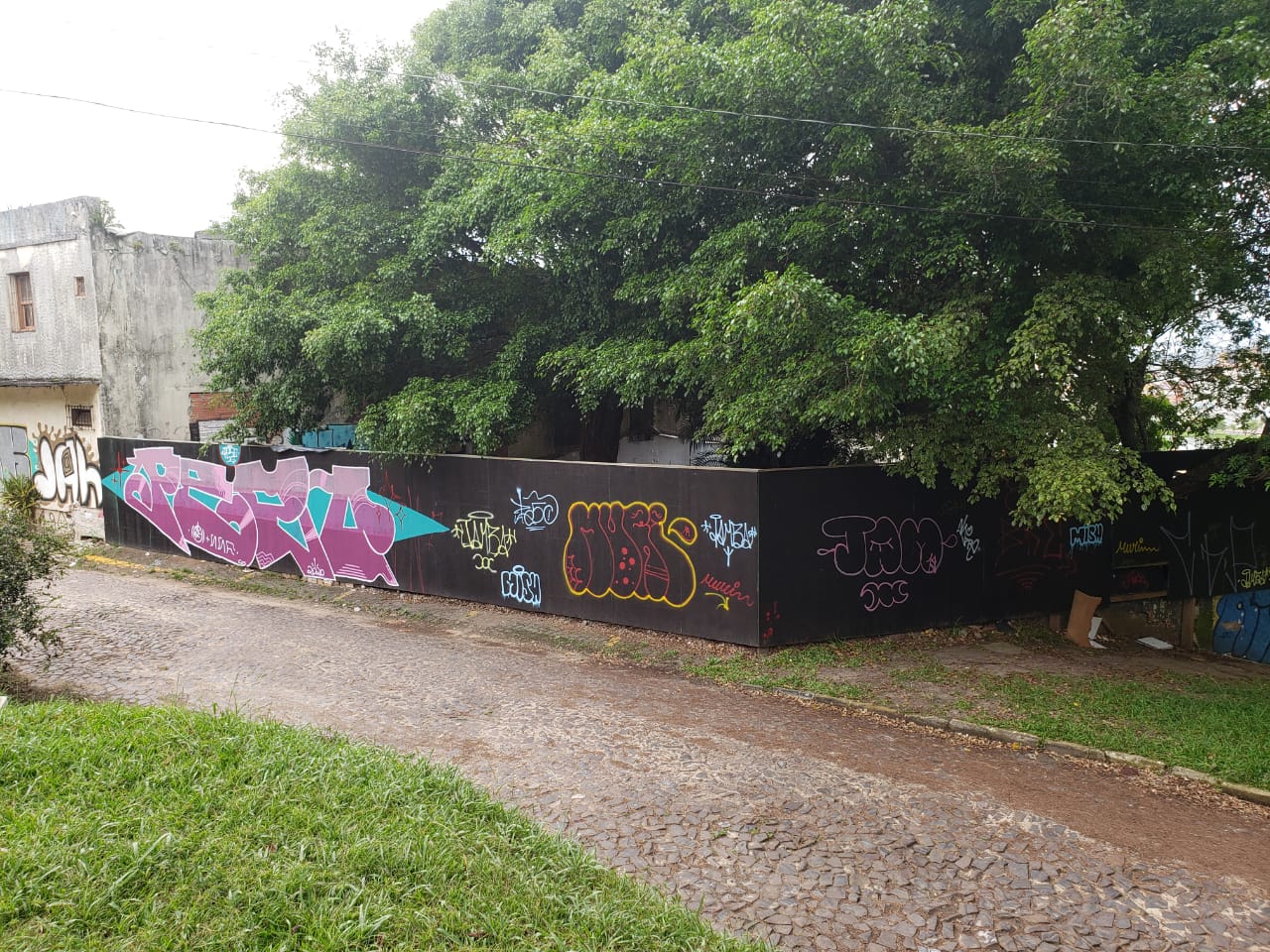 Terreno Urbano, na Rua Padre Lamônaco, em frente a Igreja São Domingos, no Centro em Torres/RS