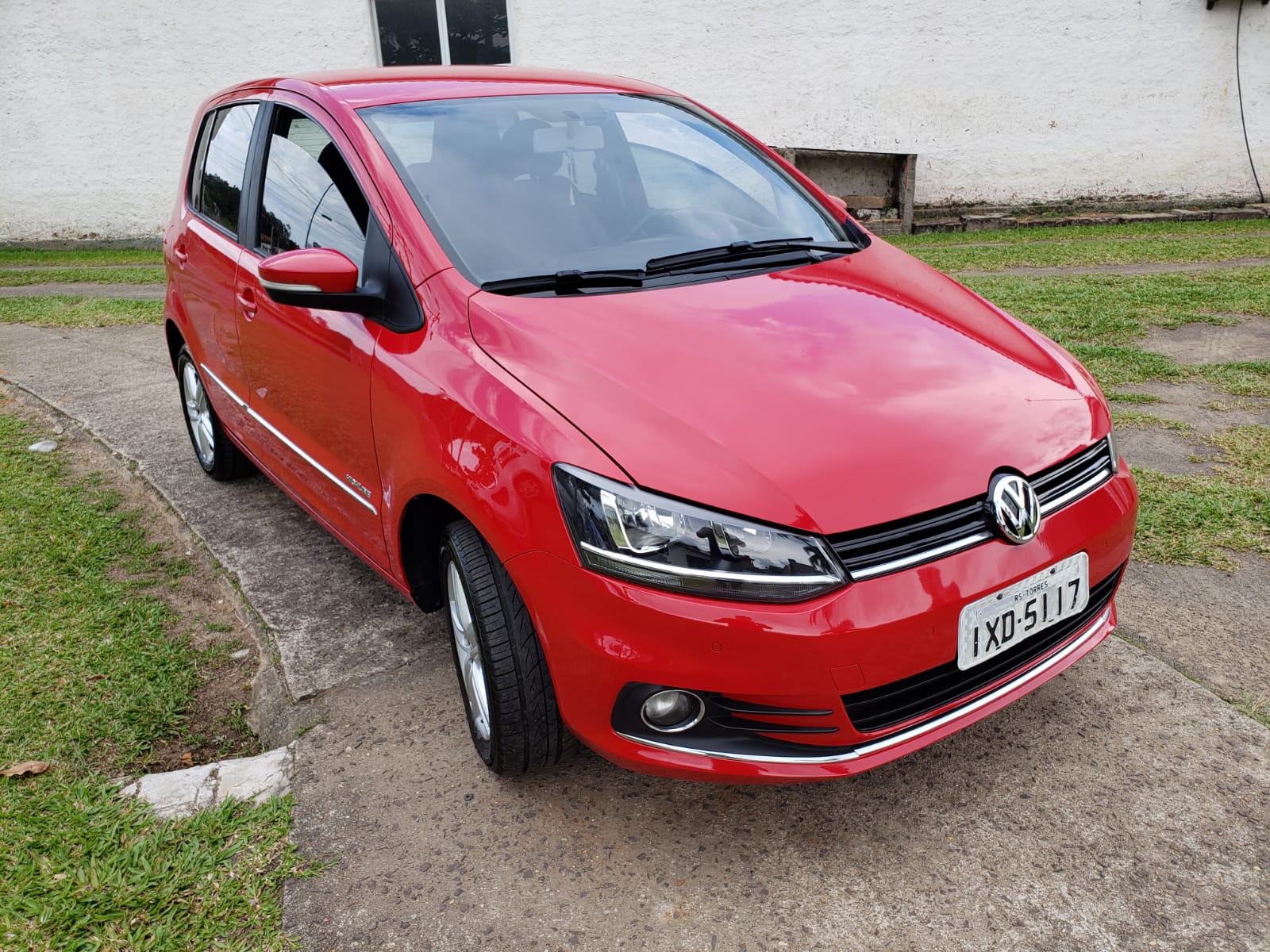 VEÍCULO VW/NOVO FOX HL MD, PLACAS IXD-5117, VERMELHO, ANO E MODELO 2016, ÚNICO DONO