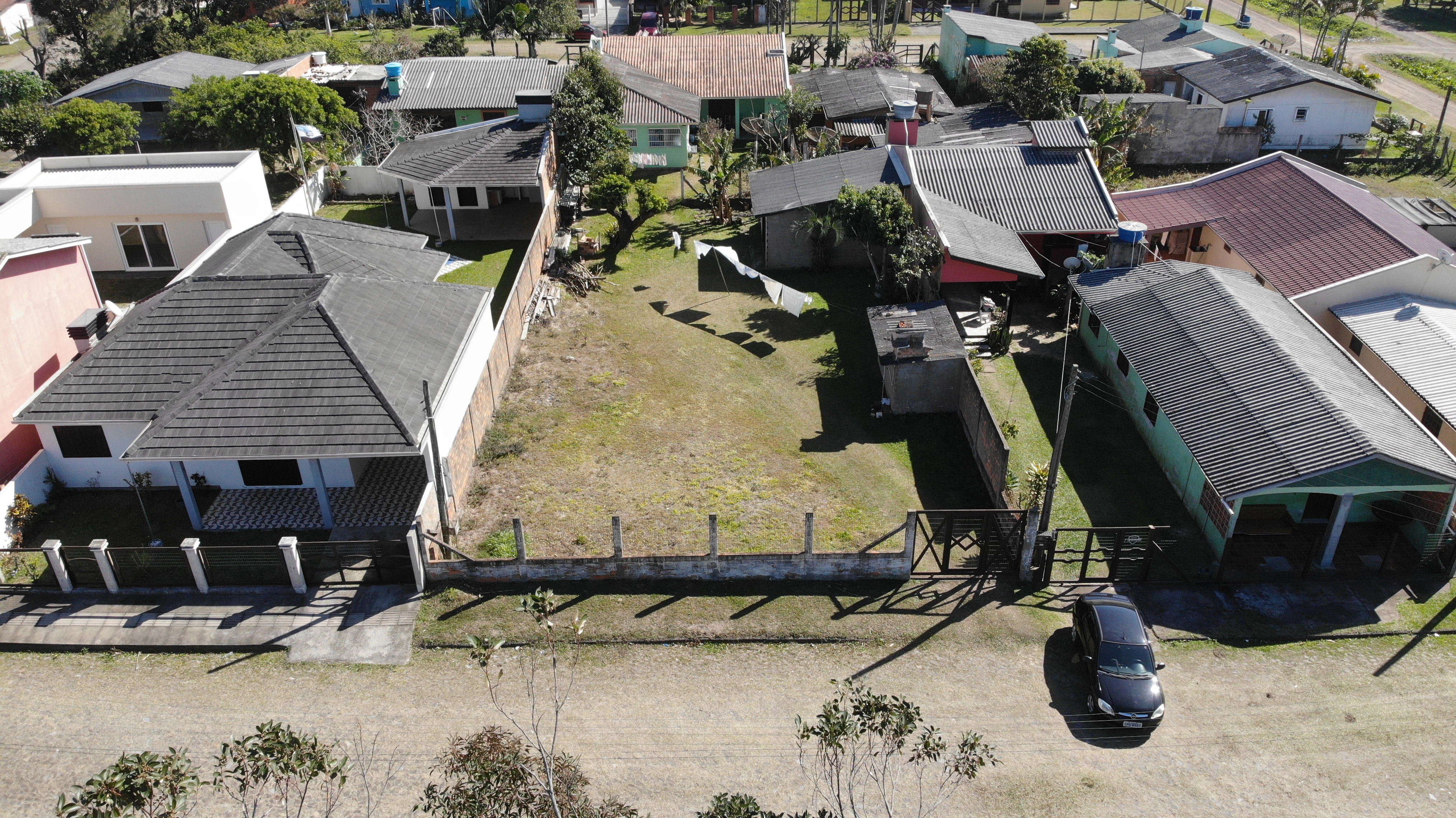 Terreno Urbano com benfeitorias, Lote 03 Quadra 27, na Praia da Figueirinha, em Arroio do Sal/RS